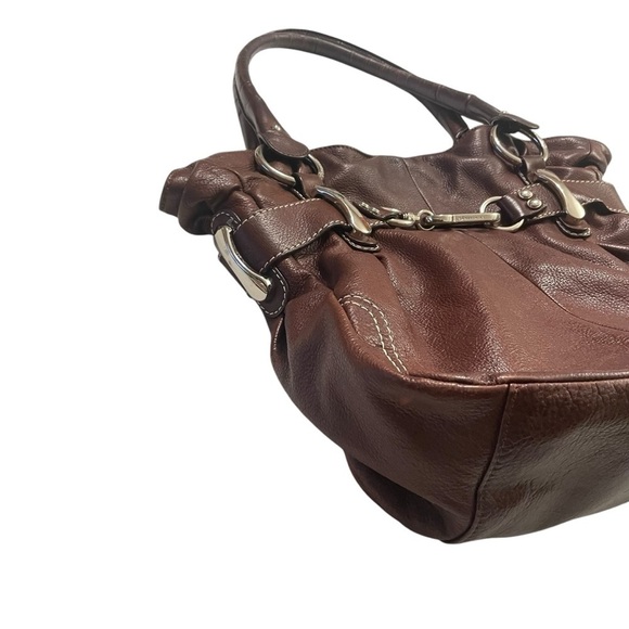 Leather Purse B.MAKOWSKY Raisin Brown Belted Clip Shoulder Bag - Picture 2 of 16